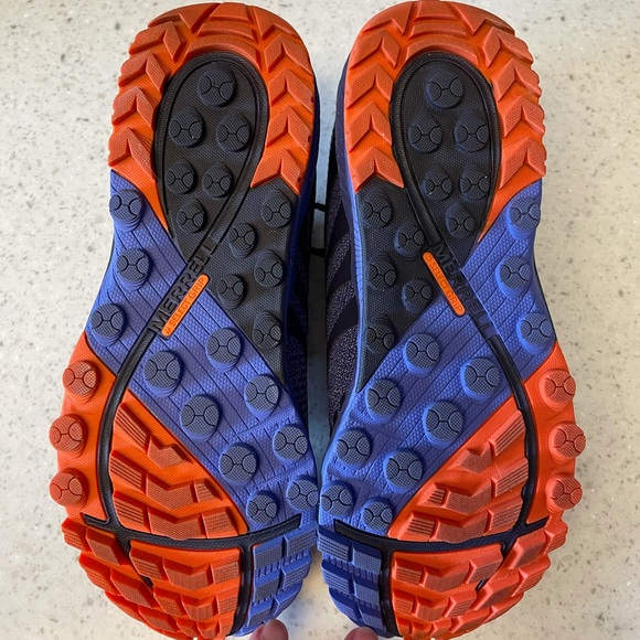 Merrell hiking shoes size 8. Like new. Excellent condition. - Picture 4 of 4